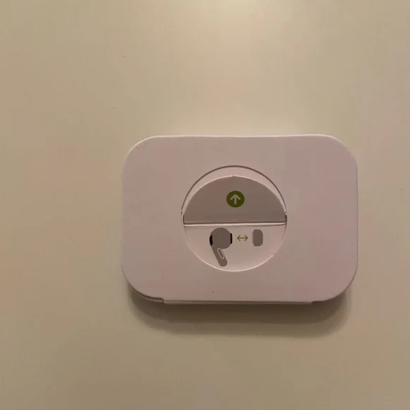 Apple White AirPods Pro 2 with Charging case